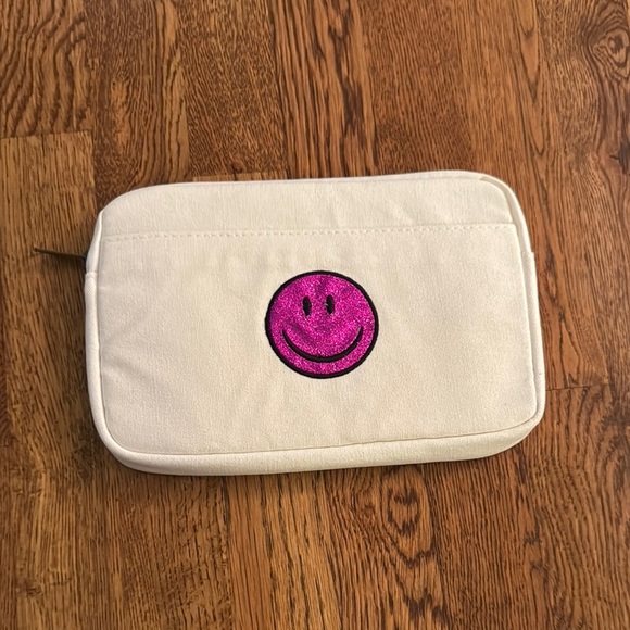 Bag Edge White Canvas Pouch with Pink Smiley Face - Picture 1 of 5